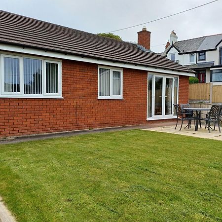 3-Bed Bungalow Near Conwy Valley Close To Castle Villa Colwyn Bay Luaran gambar